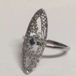 Gorgeous Art Deco Filigree And Sapphire Ring